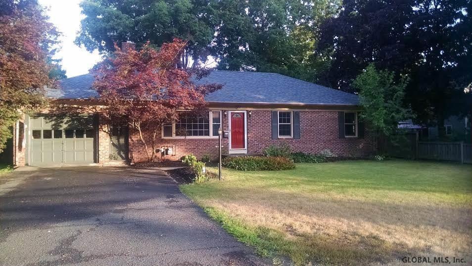 526 Delaware Ave, Delmar, NY 12054 - photo 1