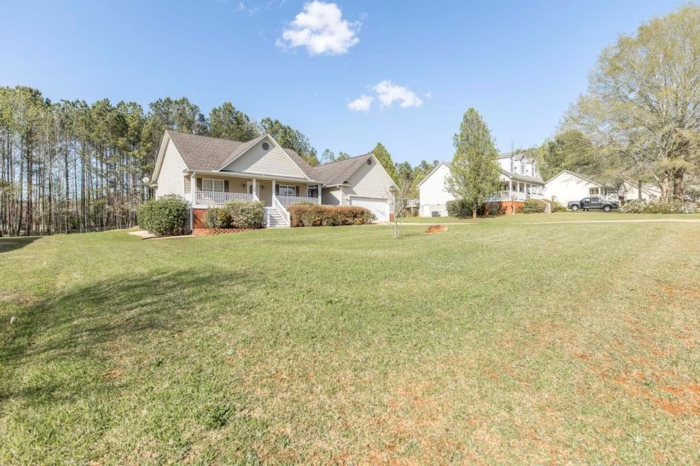 590 Aarons Cir, Gray, GA 31032 - photo 1