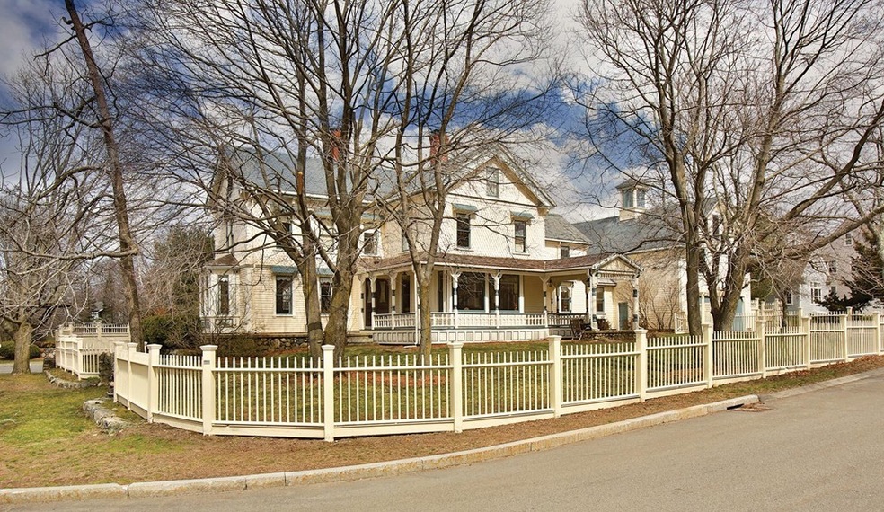 8 Haskell St, Lexington, MA 02420 - photo 1