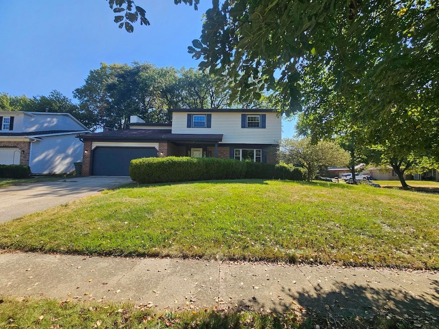 6648 Kennerdown St, Columbus, OH 43229 - photo 1