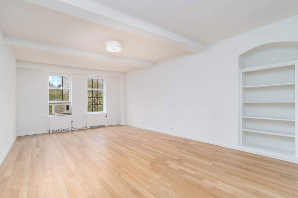 London Terrace Towers unit 6 I, New York, NY 10011 - photo 1