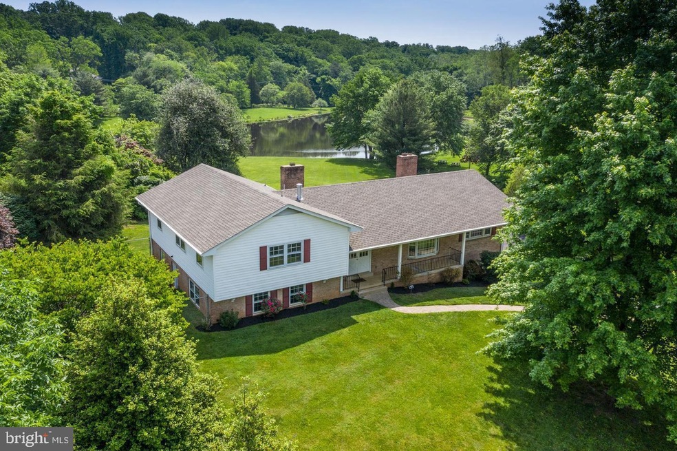 2727 Calkins Rd, Herndon, VA 20171 - photo 1