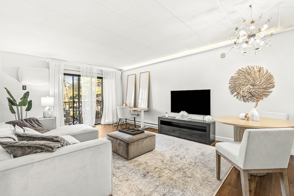 For Sale $405,000 • Co-Listing Agent