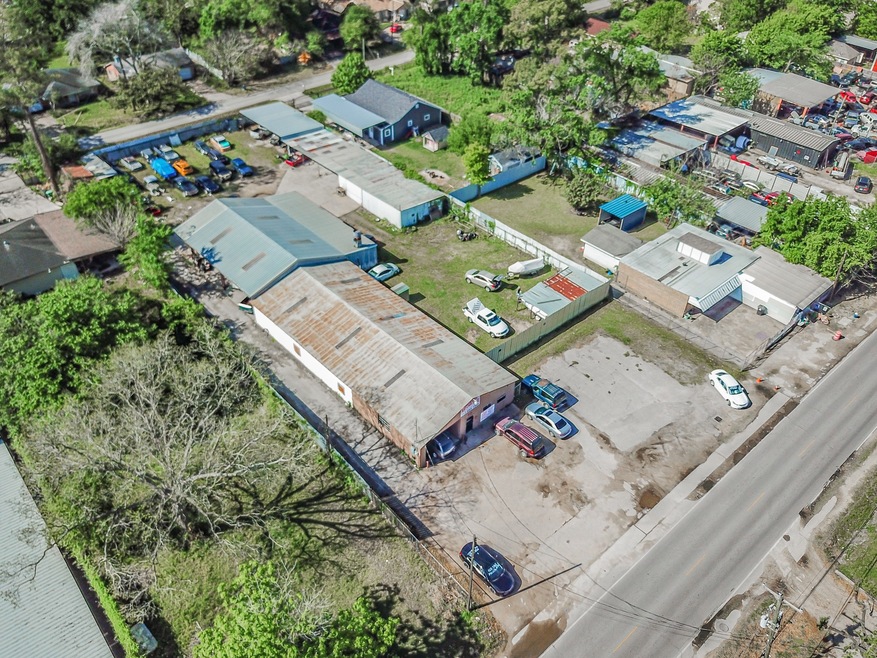 50 Berry Rd, Houston, TX 77022 - photo 1