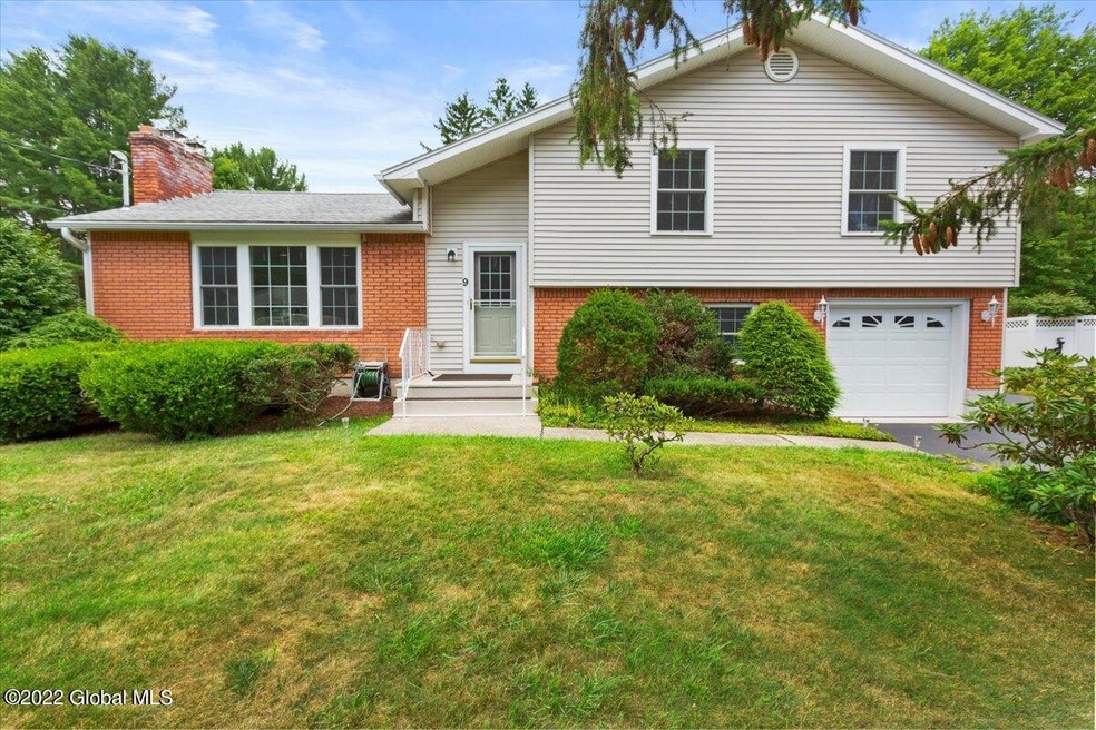 9 Hadel Rd, Schenectady, NY 12302 - photo 1