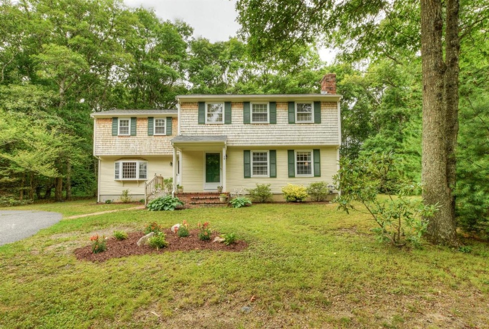 79 Trotters Ln, Marstons Mills, MA 02648 - photo 1