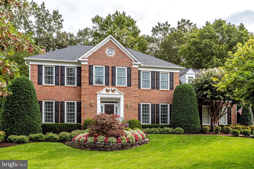12708 Pond Crest Ln, Herndon, VA 20171 - photo 1