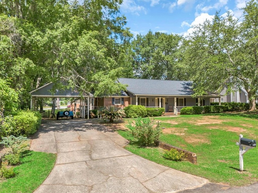 2205 Vineyard Ct, Albany, GA 31721 - photo 1