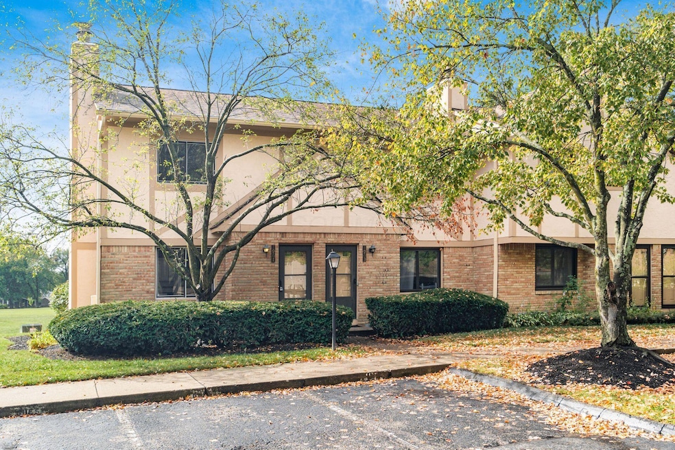 1961 Ramble Branch Dr unit 30, Columbus, OH 43220 - photo 1