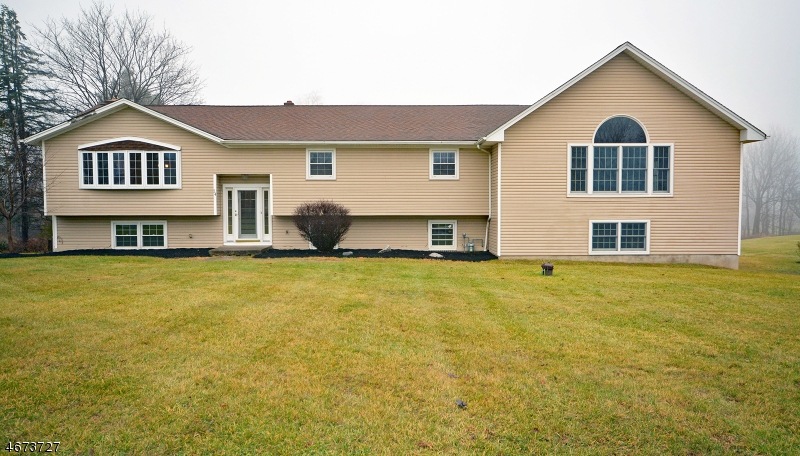 14 Deerfield Dr, Franklin, NJ 07416 - photo 1