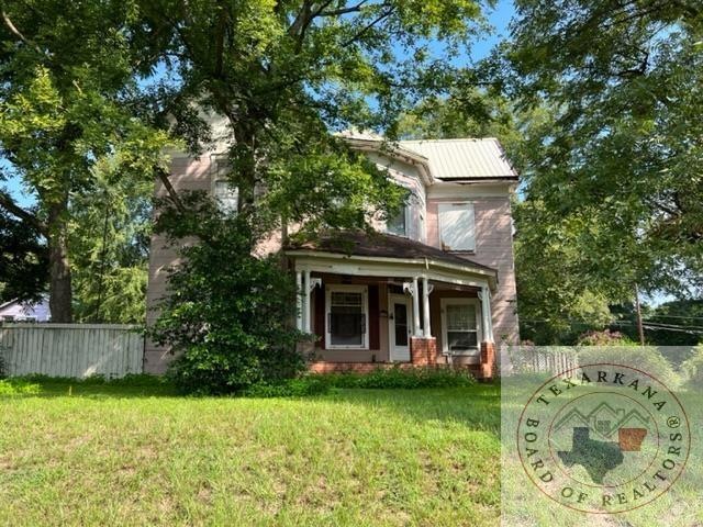 1302 W 5th St, Texarkana, TX 75501 - photo 1