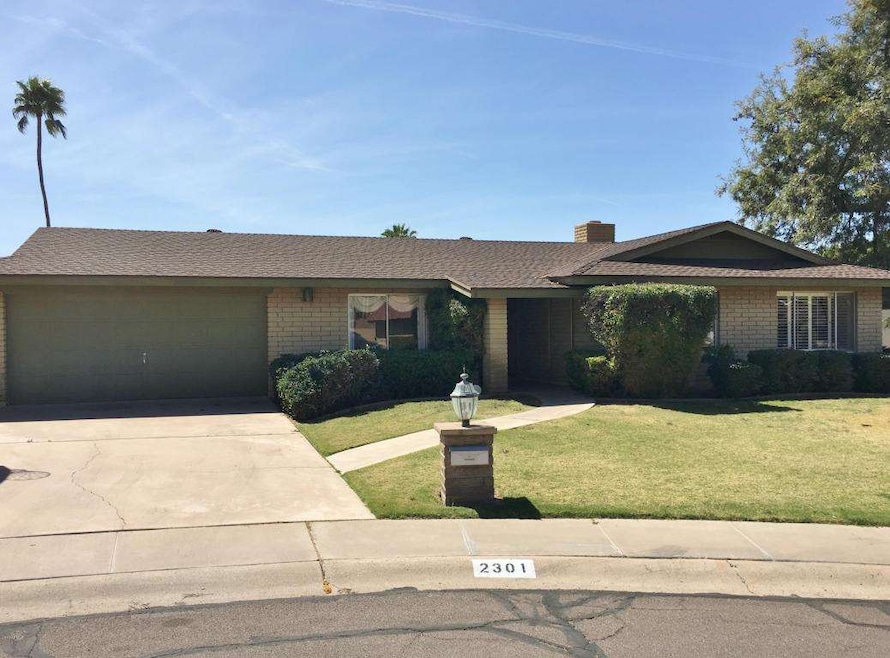 2301 E Lincoln Circle