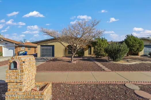 1810 Jack Nicklaus Dr, El Paso, TX 79935 - photo 1