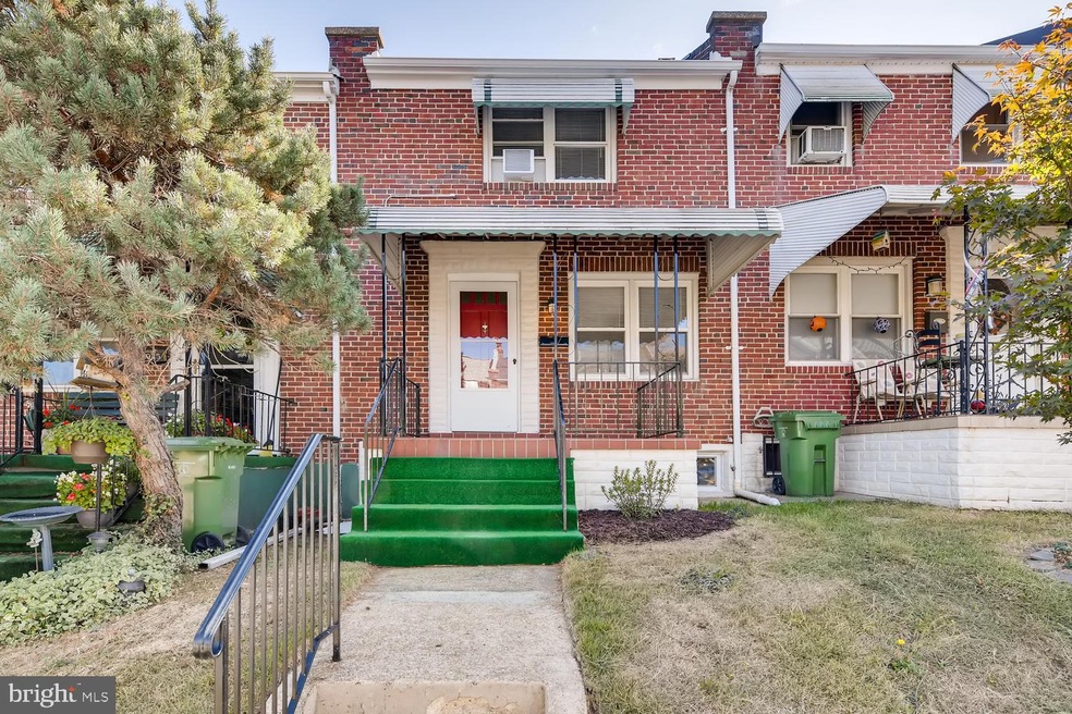 3927 Colchester Rd, Baltimore, MD 21229 - photo 1