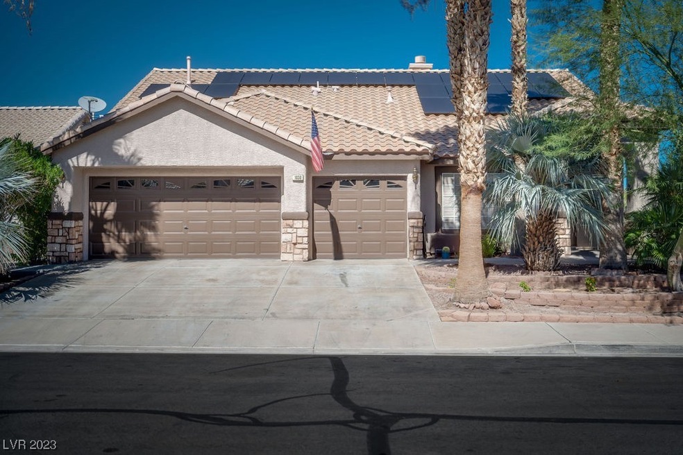 Welcome home to 1030 Chaplet located in desirable