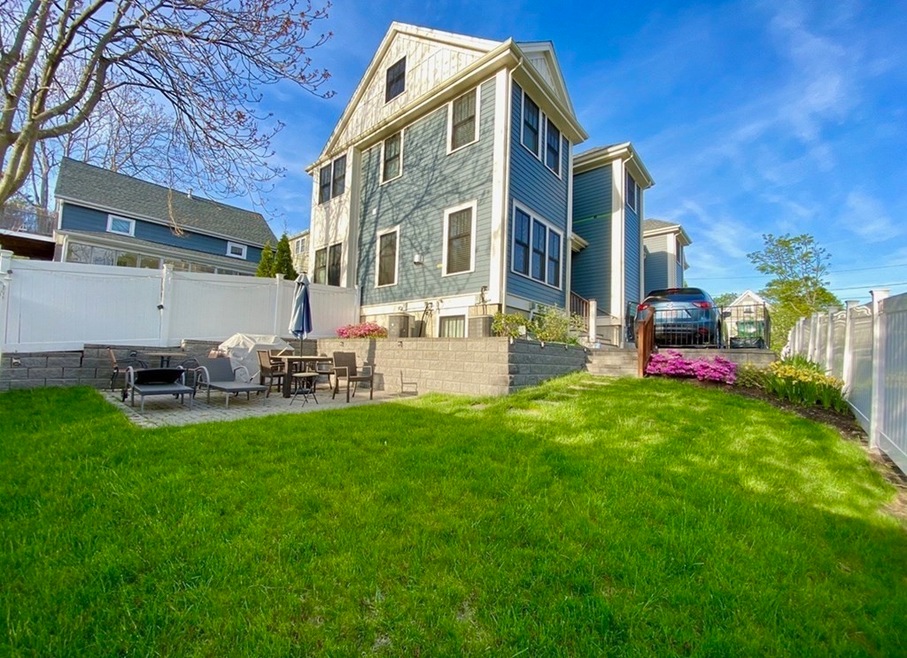 49 Cottage St unit 2, Newton Upper Falls, MA 02464 - photo 1