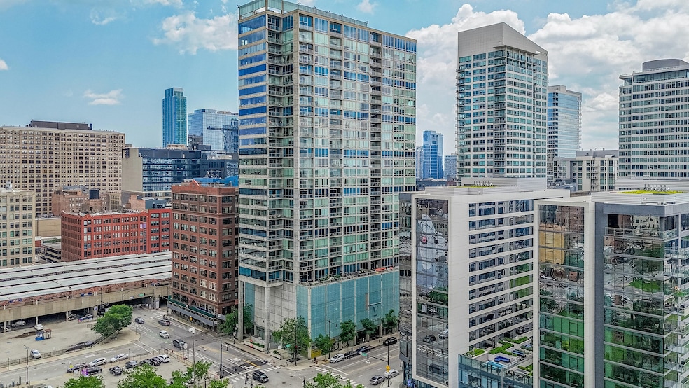 Vetro unit 2301, Chicago, IL 60607 - photo 1