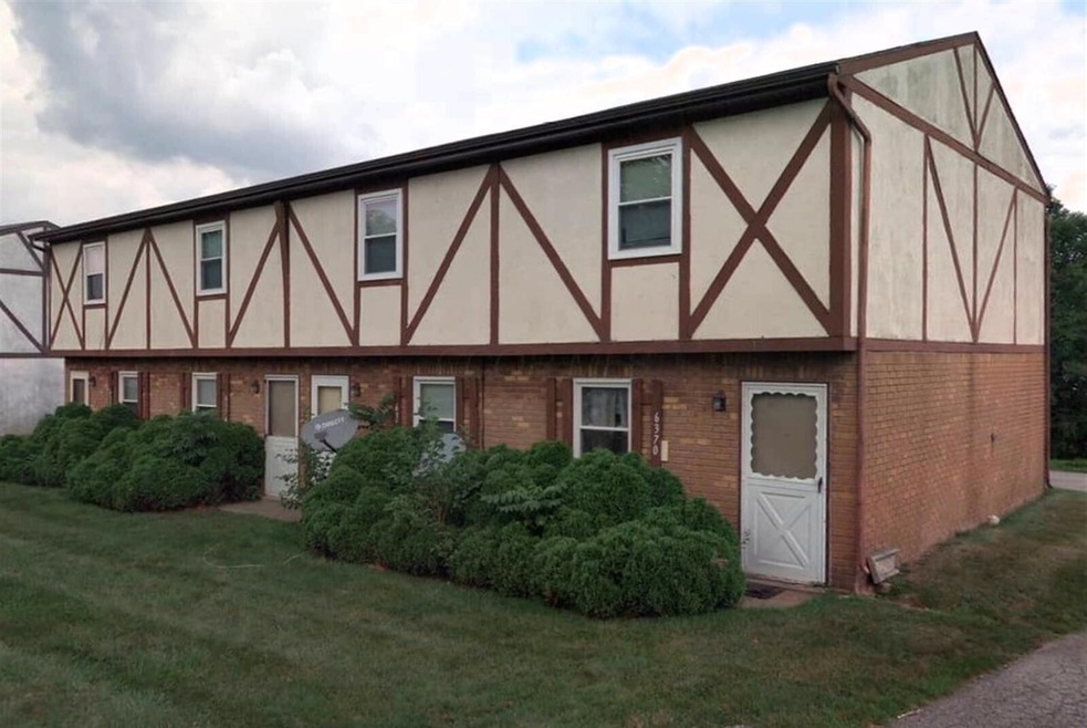 6376 Newtown Dr unit 6376, Columbus, OH 43231 - photo 1