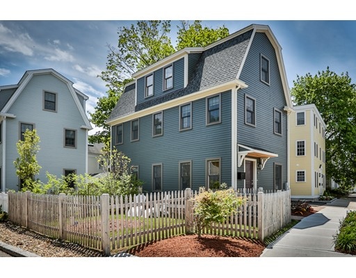 57 Bromfield St, Newburyport, MA 01950 - photo 1