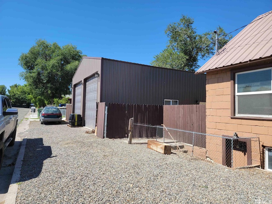 838 Lay St, Winnemucca, NV 89445 - photo 1