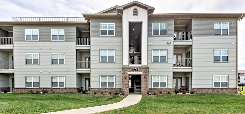 Jefferson Landing, Louisville, KY 40219 - photo 1