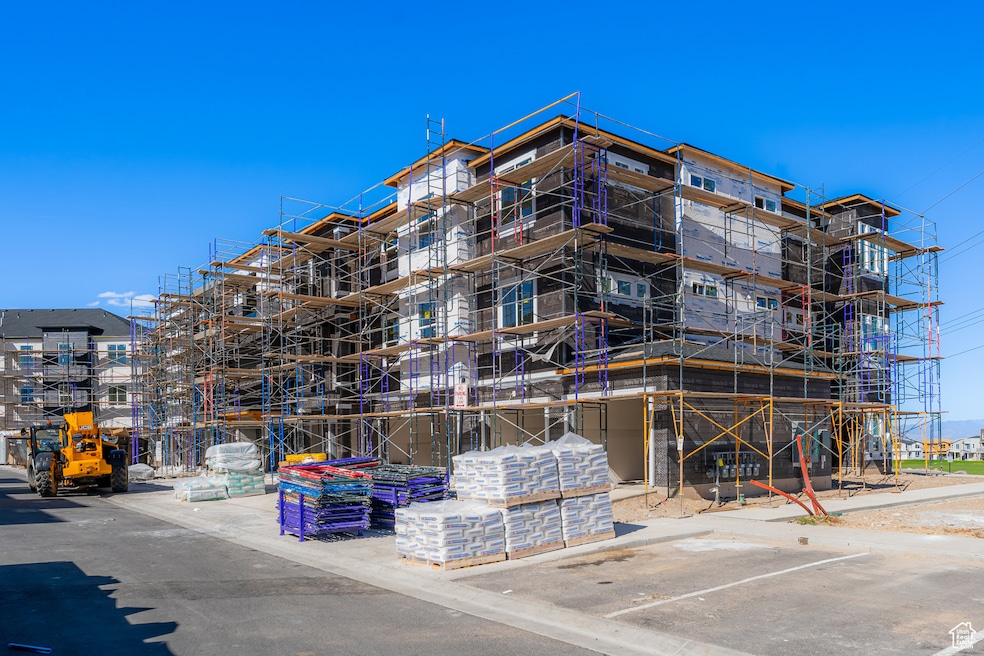 12778 Pinnacle Peak Ln unit F302, Herriman, UT 84096 - photo 1