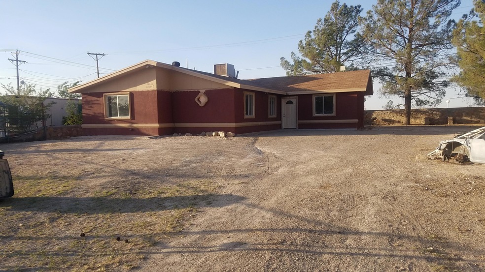 14611 Bronce St, El Paso, TX 79928 - photo 1
