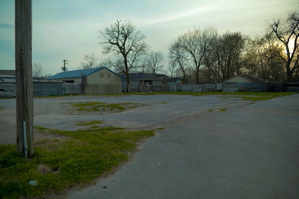 8315 Jensen Dr, Houston, TX 77093 - photo 1