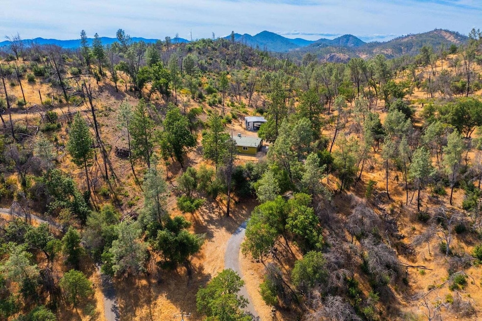 14058 Windfall Dr, Redding, CA 96003 - photo 1