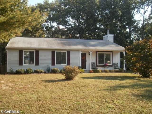 7507 Hollyleaf Ct, North Chesterfield, VA 23234 - photo 1