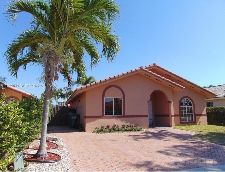 13817 SW 154th St, Miami, FL 33177 - photo 1