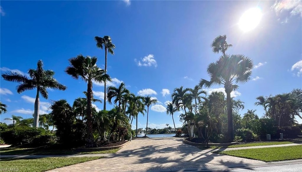 4669 Southern Breeze Dr, Naples, FL 34114 - photo 1