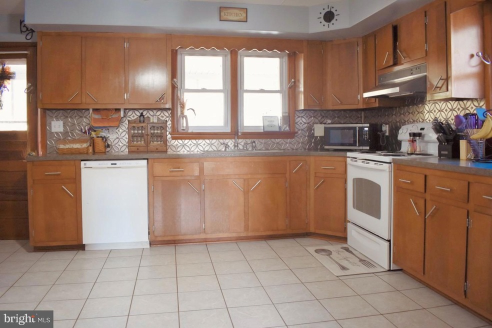 Under Contract $199,000