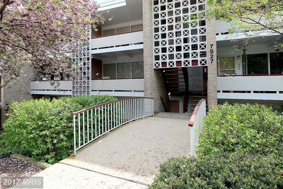 7527 Spring Lake Dr unit B-1, Bethesda, MD 20817 - photo 1