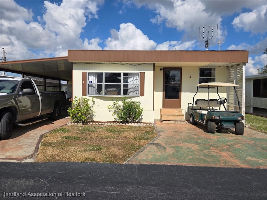 3 Center St, Lake Placid, FL 33852 - photo 1