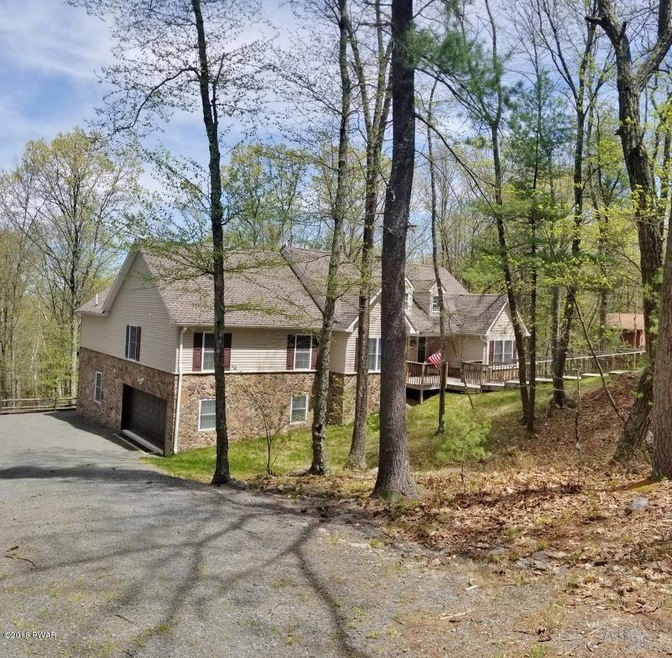 138 Paper Birch S, Tafton, PA 18464 - photo 1