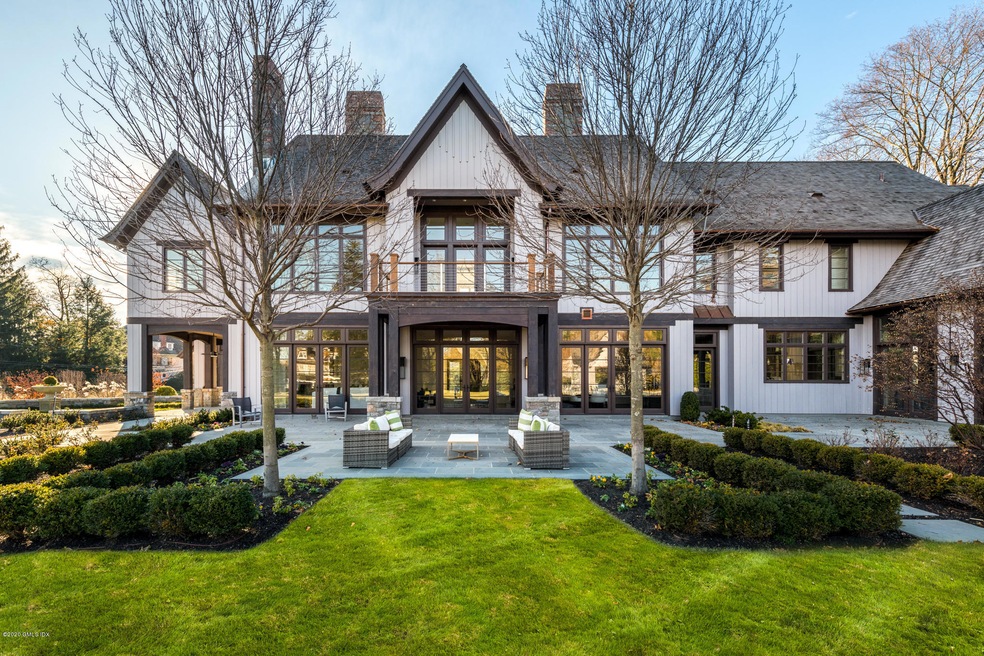 19 Meadow Dr, Greenwich, CT 06831 - photo 1