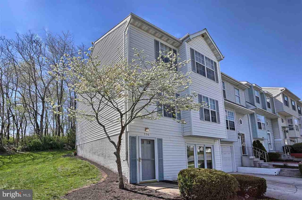 206 Lincoln Ave, Harrisburg, PA 17111 - photo 1