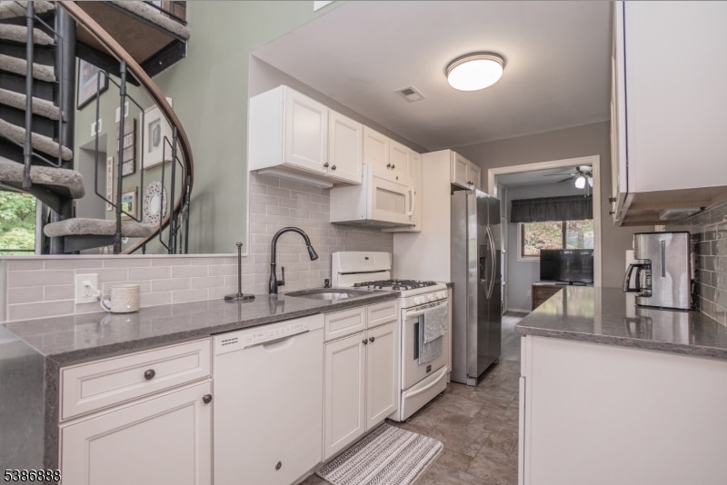 5 Augusta Dr, Vernon, NJ 07462 - photo 1