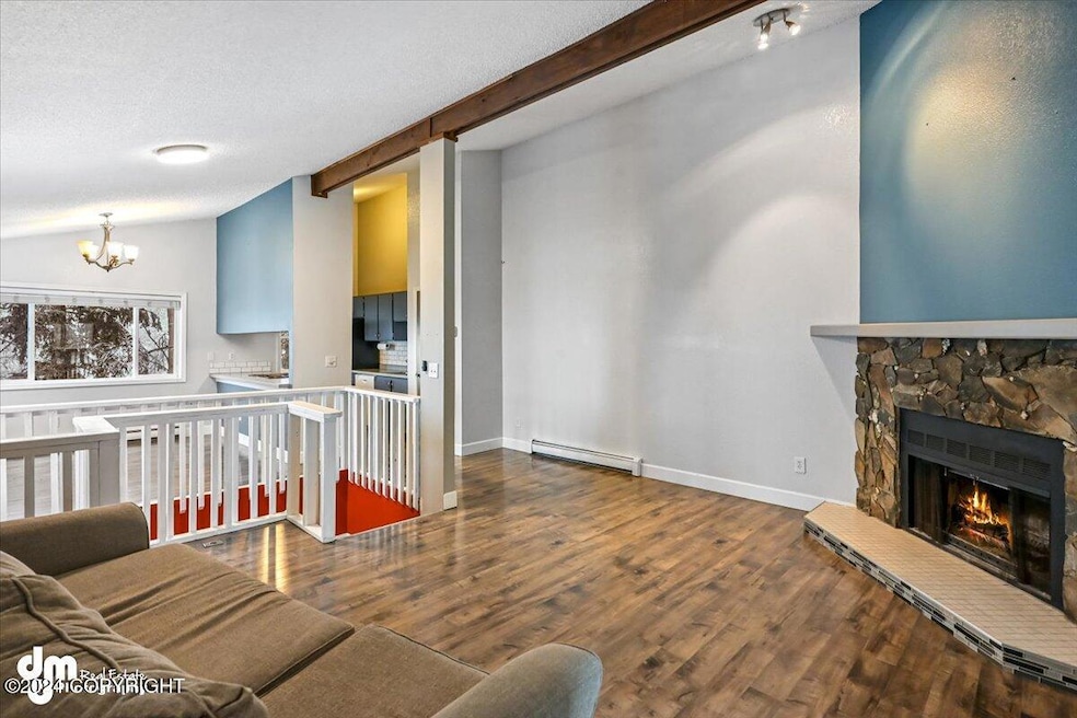 10-Living Room_SLS_-9419