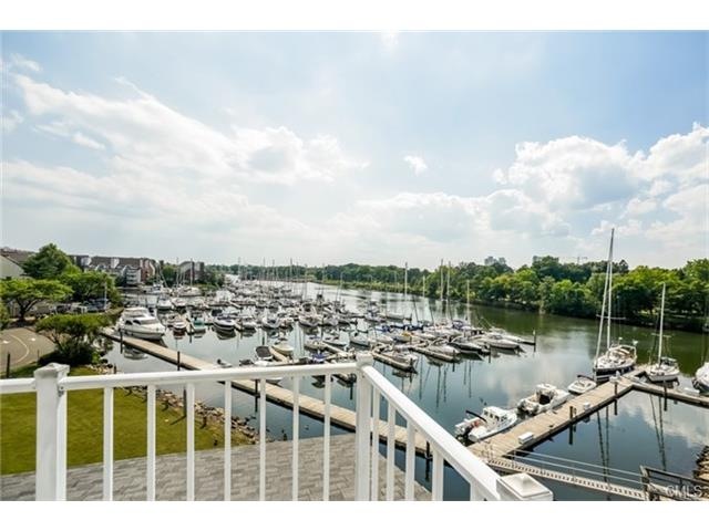 43 Harbor St unit 405, Stamford, CT 06902 - photo 1