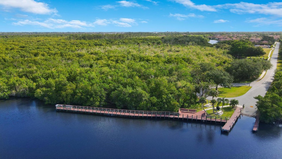 540 SW South River Dr unit 204, Stuart, FL 34997 - photo 1