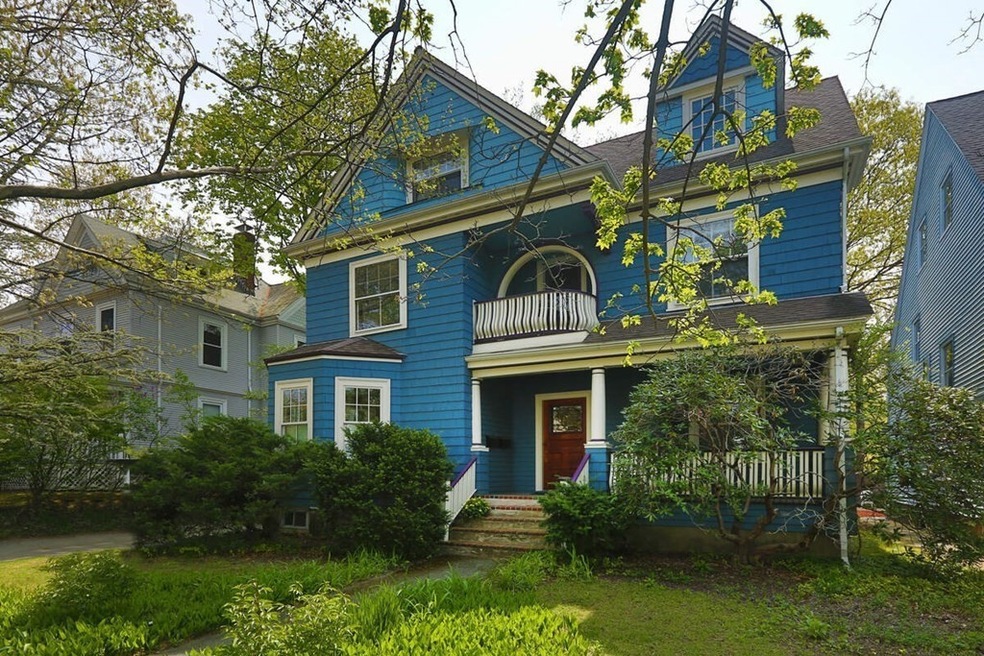 340 Lake Ave unit 2, Newton Highlands, MA 02461 - photo 1