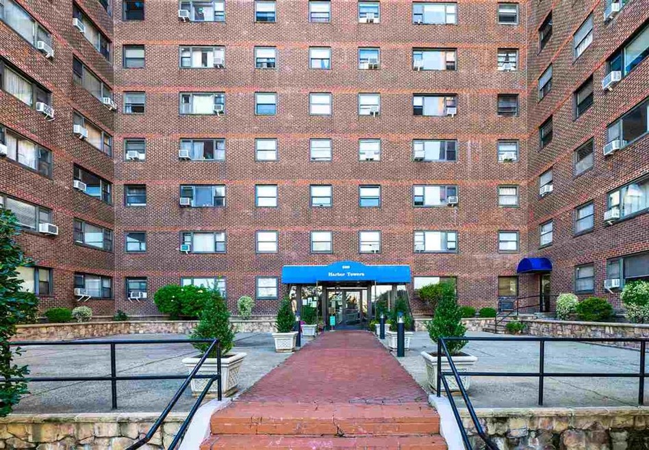 6515 Boulevard E unit 6A, West New York, NJ 07093 - photo 1
