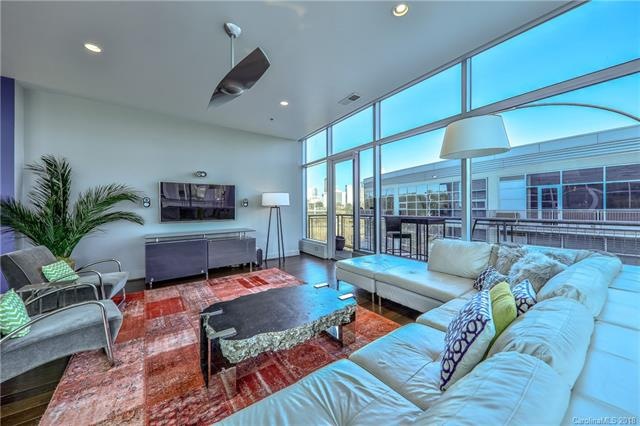 Urban Living, Luxury and Location make this Pentho