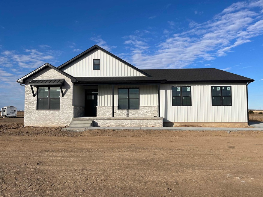 1035 Marys Ln Ln, Hays, KS 67601 | MLS# 202584