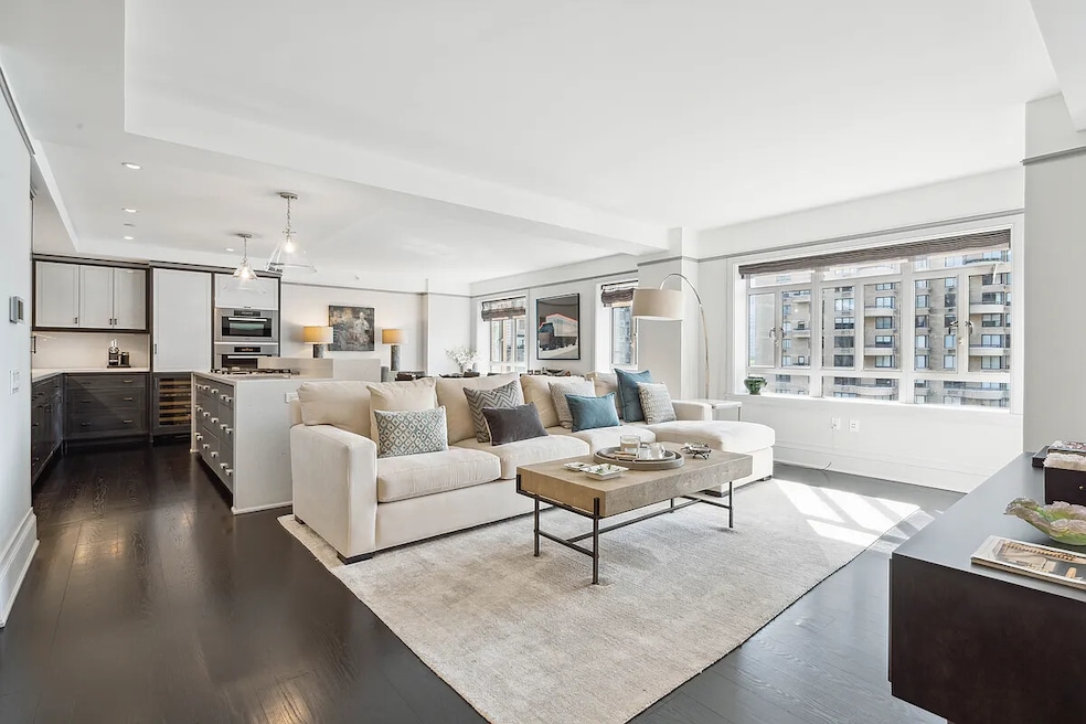 Carlton House unit 11 E, New York, NY 10065 - photo 1