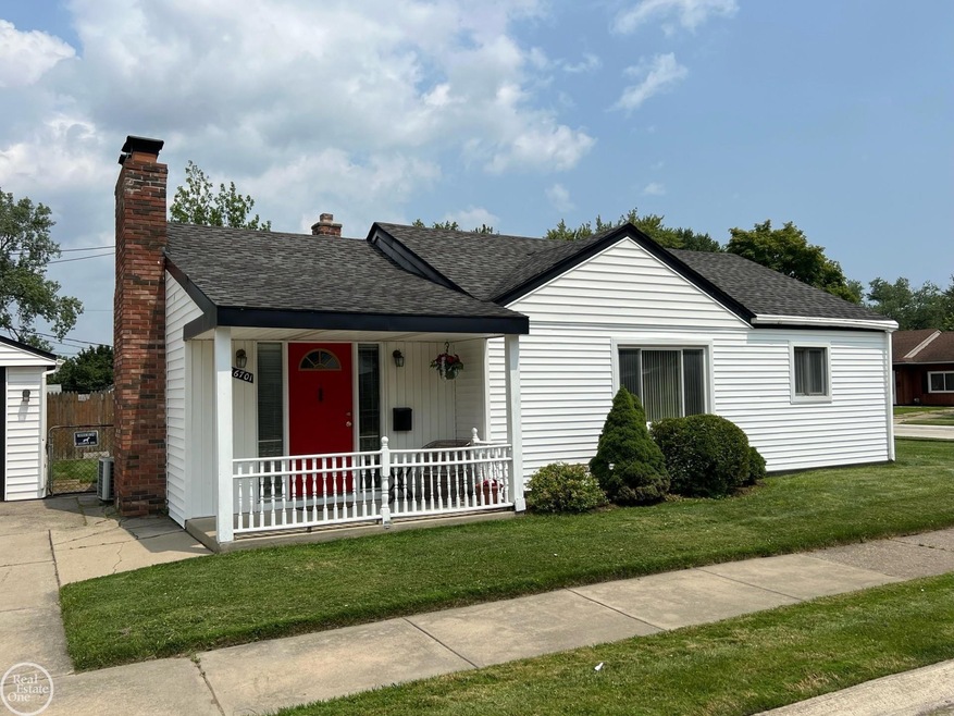 26701 Belanger St, Roseville, MI 48066 - photo 1