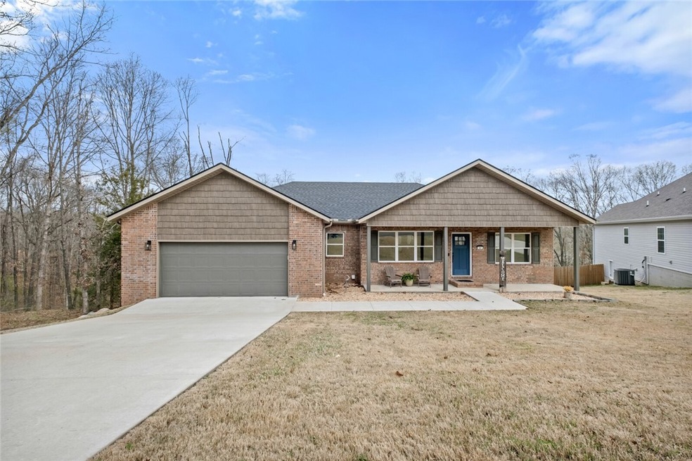 Sold $329,900 • Co-Listing Agent