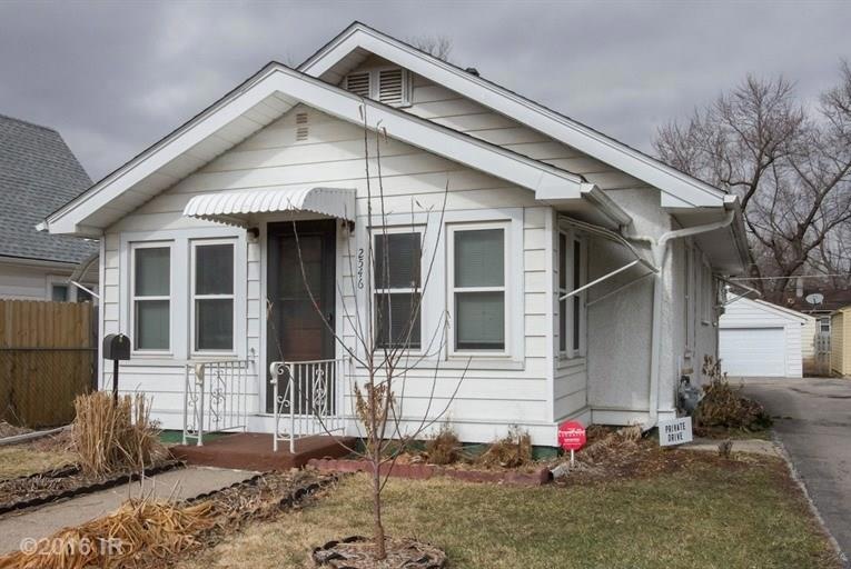 2546 E Grand Ave, Des Moines, IA 50317 - photo 1